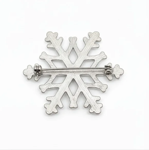 ❄️Sparkling Snowflake Brooch Pin Swarovski® Crystal Silver Overlay FREE Gift!🎁 - Picture 6 of 7